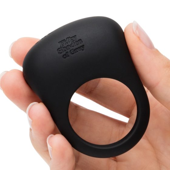 Петдесет нюанса сиво усещане - вибриращ пръстен за пенис (черен)