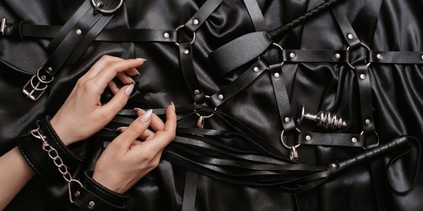 BDSM за начинаещи с изследване на ограничения и аксесоари - lovesexshop.bg секс шоп